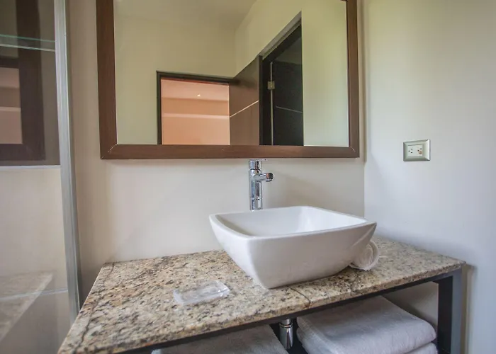 San Pedro Hotel, 5ta Avenida Playa del Carmen