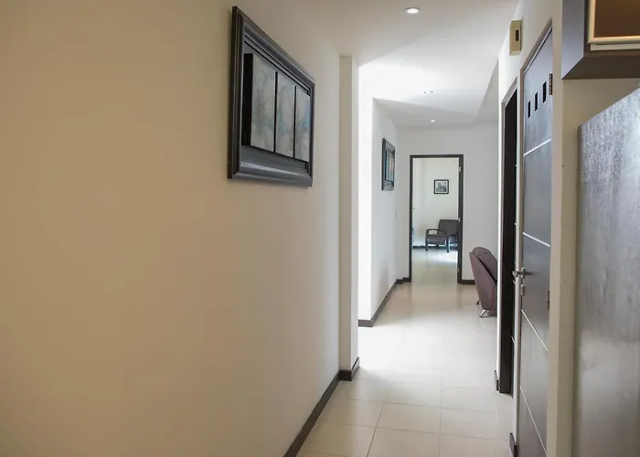 San Pedro Hotel, 5ta Avenida 3*