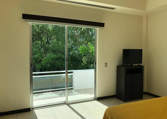 San Pedro Hotel, 5ta Avenida Playa del Carmen